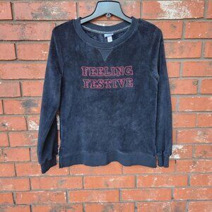 Sleep Shirt or Everyday Fuzzy Shirt Feeling Festive Size M